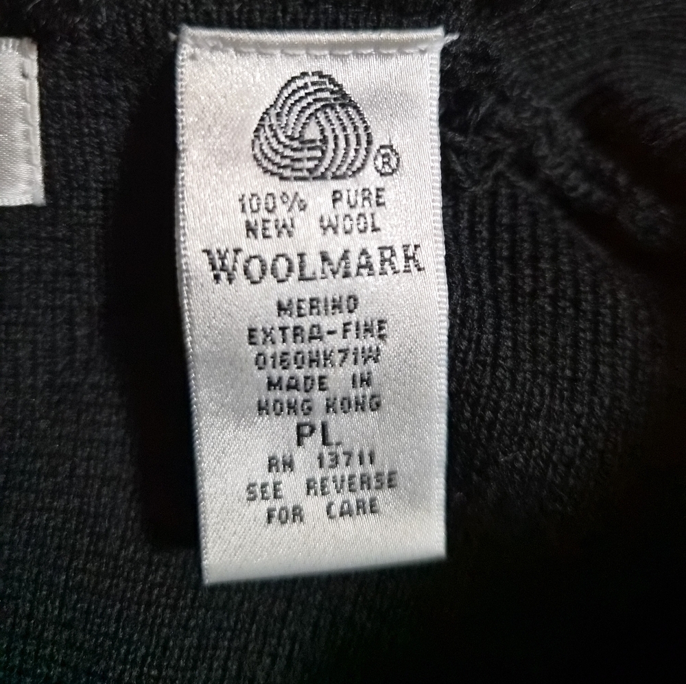 Valerie Stevens Petites | 100% Merino Extra-Fine Wool Cardigan PL - Picture 2 of 9